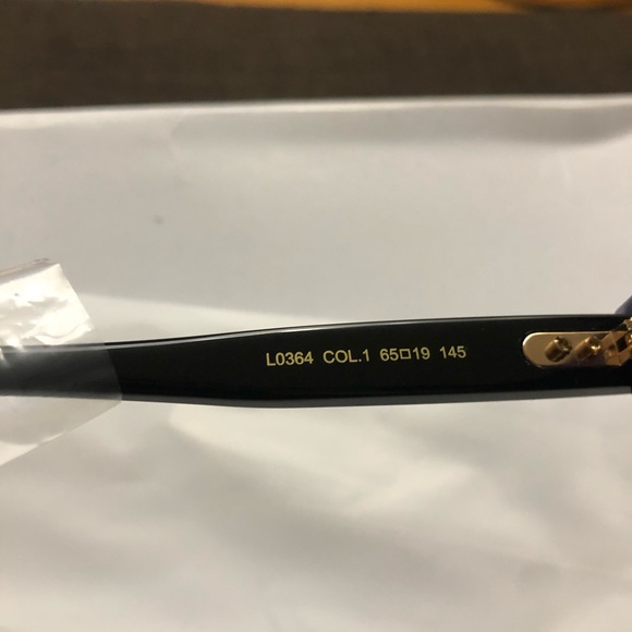 Lala Anthony Sunglasses 🕶 - Picture 3 of 6